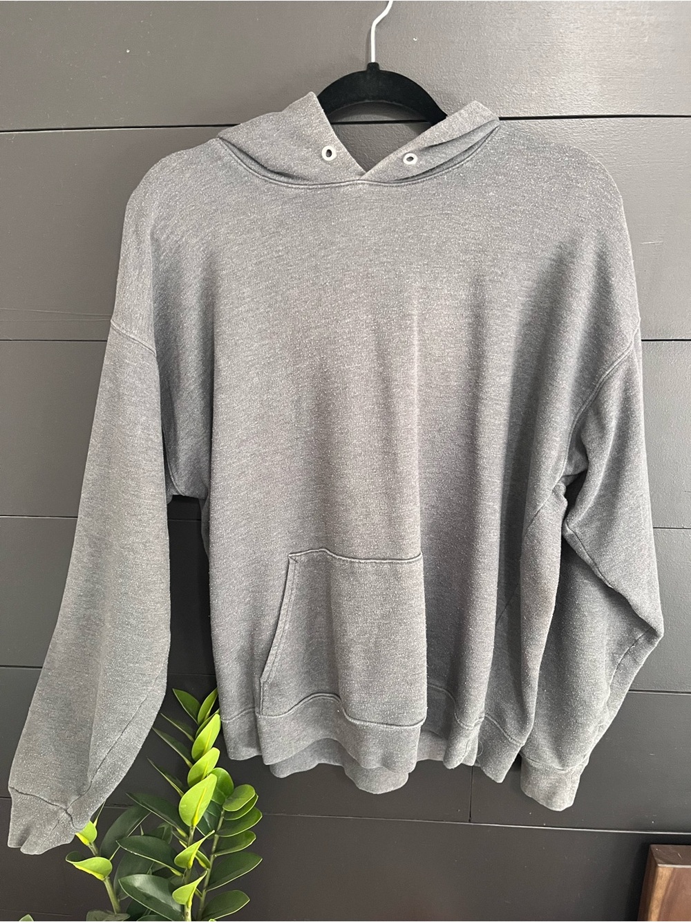Vintage Gray Pullover Hoodie Sweatshirt Unisex Staple Layer Adult Sz L GUC